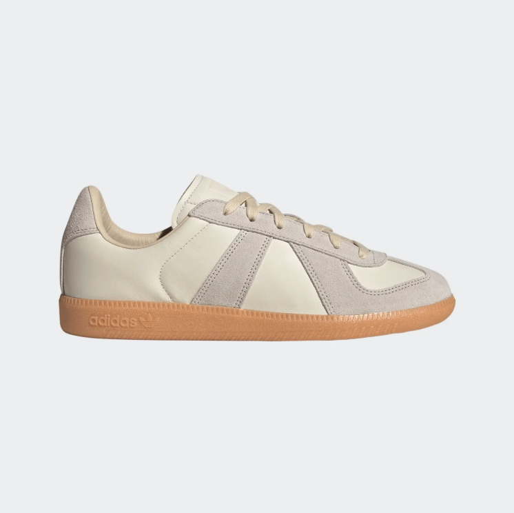 adidas Low-Top Sneakers - Cream & Light Grey Gum Sole