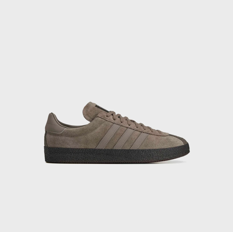adidas Low-Top Sneakers - Taupe & Black Textured Sole