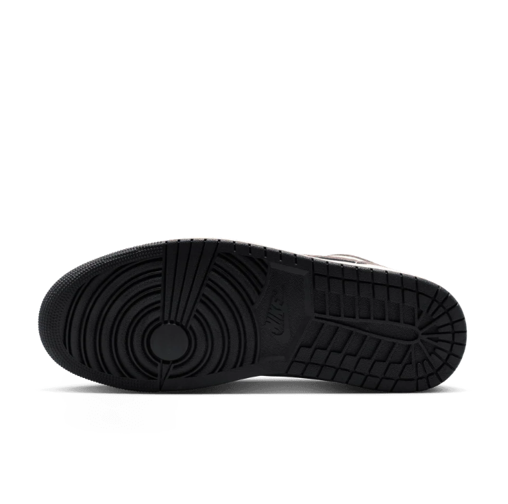 Nike Air Low-Top Sneakers - Mocha Brown & Cream with Black Sole