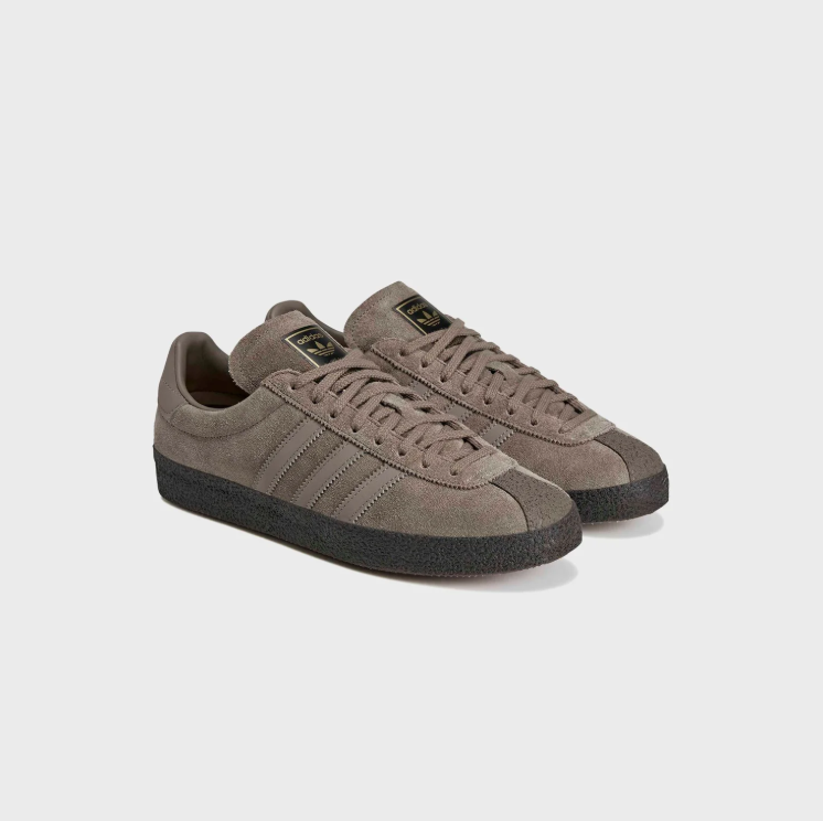adidas Low-Top Sneakers - Taupe & Black Textured Sole